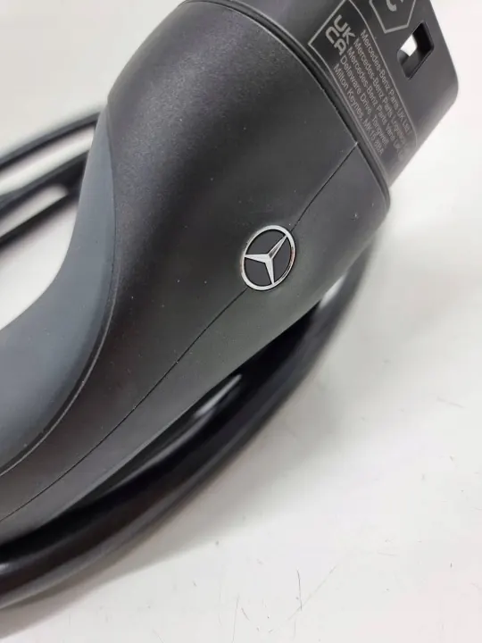 Cabo de carregamento Mercedes-Benz EQA OEM A0005832505 image 4