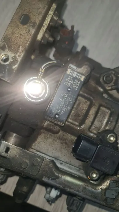 Mazda 323 F Fuel Pump XER2486 image 3