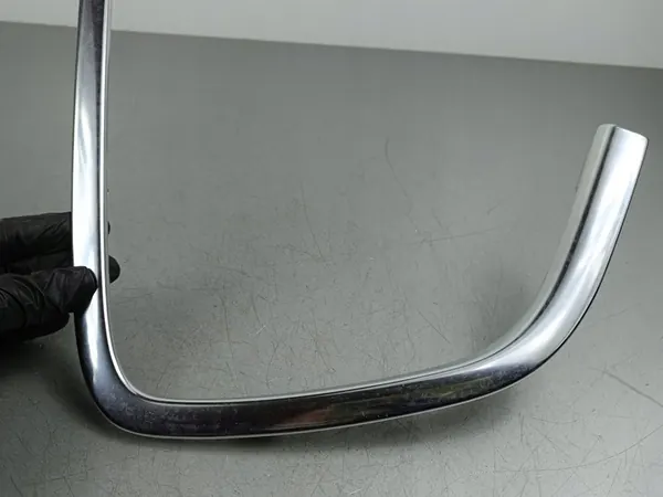 Maserati Levante 2018 Garniture de fenêtre latérale DXB70033373 image 2