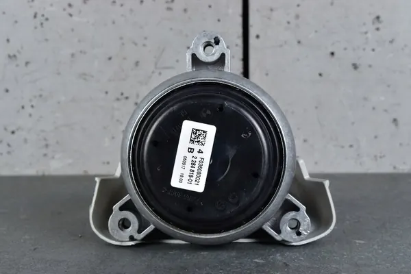 Supporto motore destro BMW M3 F80 M4 F82 F83 M2 F87 2284818 image 3