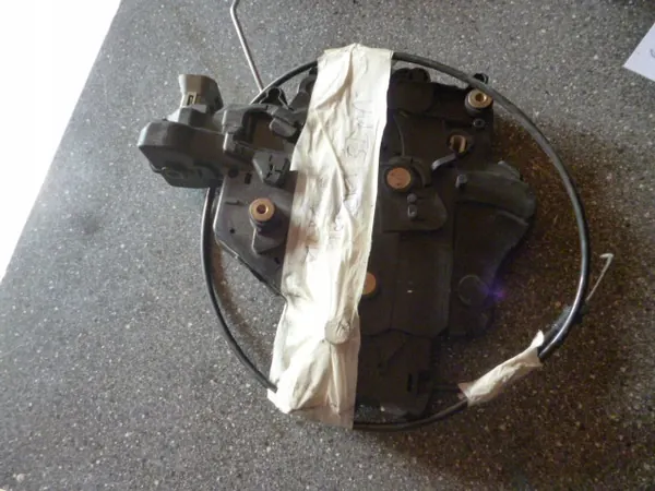 Skjutdörrslås VW T5 7H0843654AS image 3