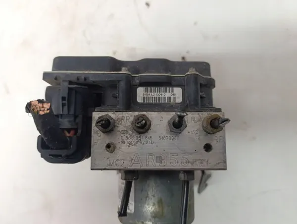 Alfa Romeo Jarrupumppu OEM 51879980 - Käytetty image 4
