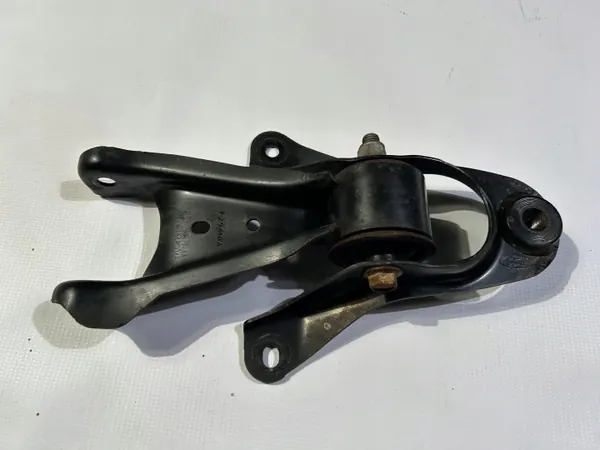 Brugbevestiging Ford Mustang 2010-2014 OEM 6R335K671AA image 2