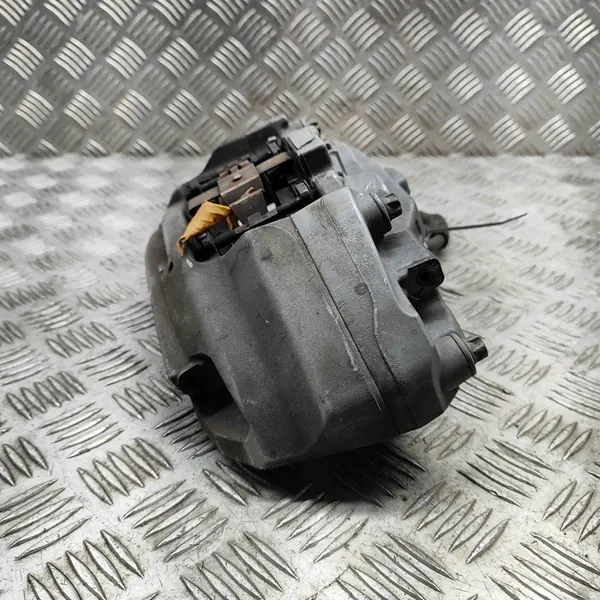 Vasen Etujarrusatula Mercedes W205 W213 C253 A0004210000 image 3