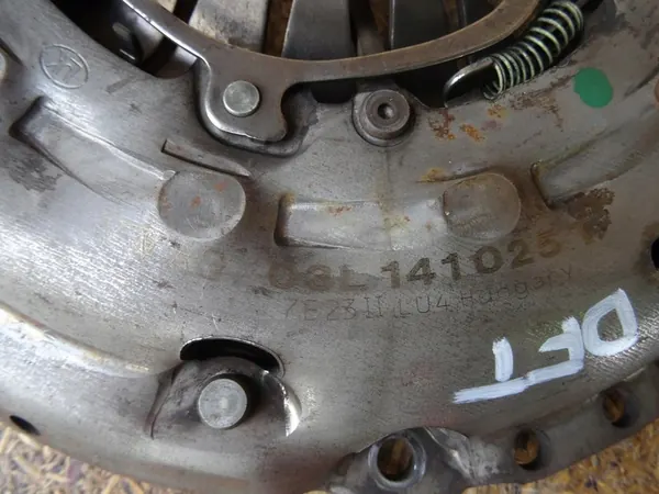 Conjunto de embreagem completo AUDI Q3 2.0 TDI LUK 04L105266 image 4