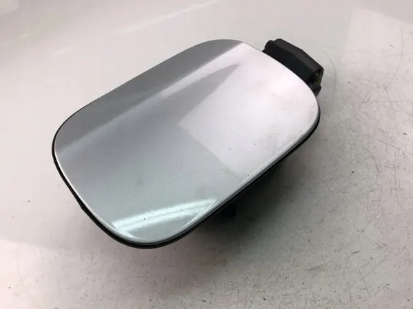 Polttoainekansi OEM 1K9809857 VW Golf VI:lle image 2