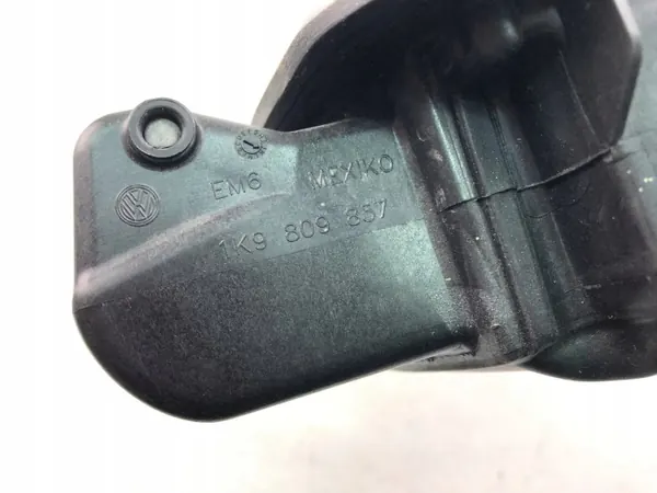 Polttoainekansi OEM 1K9809857 VW Golf VI:lle image 4