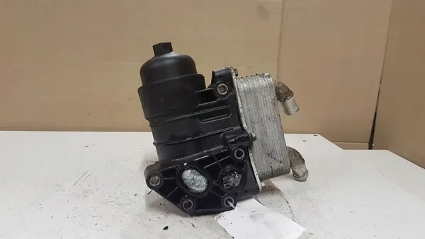 Olje Filter Fäste HYUNDAI IX35 2.0L diesel 264102F000 image 8