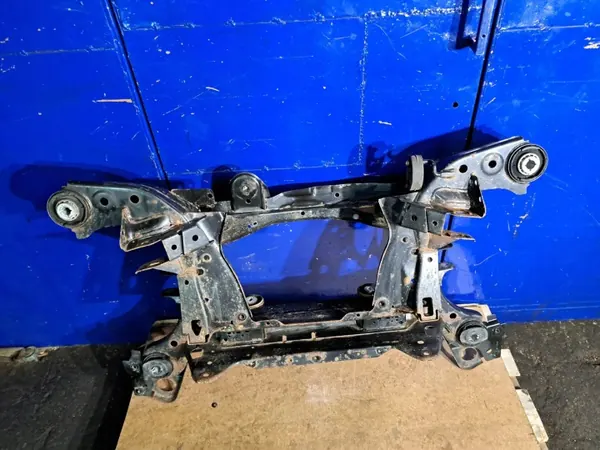 Volvo V60 II CC bakre fjädring OEM 31681543 image 3