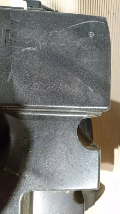 Subwoofer-kaiutin OEM 8720A012 - Käytetty image 3