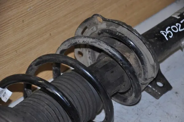 Ammortizzatore anteriore destro Škoda KAROQ 2019 5Q3413031K image 3