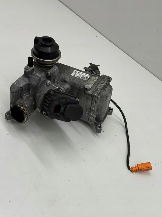 AUDI A4 A7 A6 C7 EGR-Jäähdytin + Venttiili OEM 059131515BL image 4