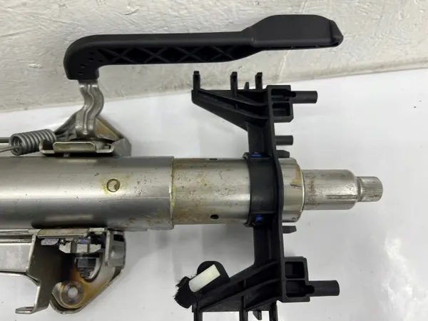Columna de dirección completa BMW OE 6865653 - Usada image 3