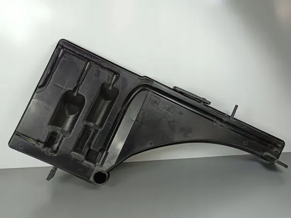 Réservoir de lave-glace Maserati Levante 2018 image 4