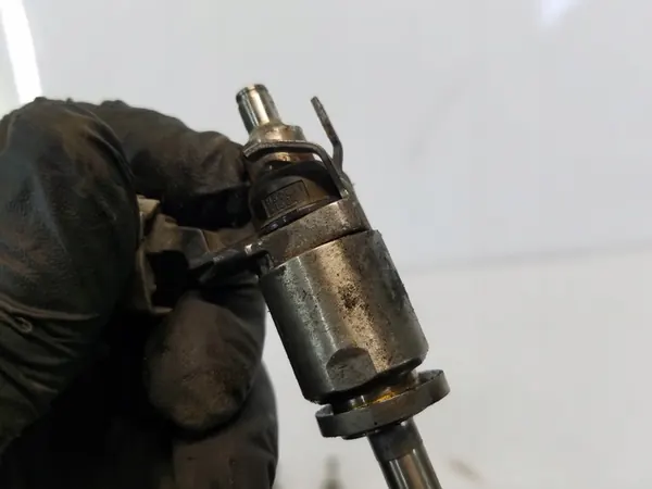 Fuel Injector Nissan Juke Qashqai 1.2 DIG-T H8201141604 image 5