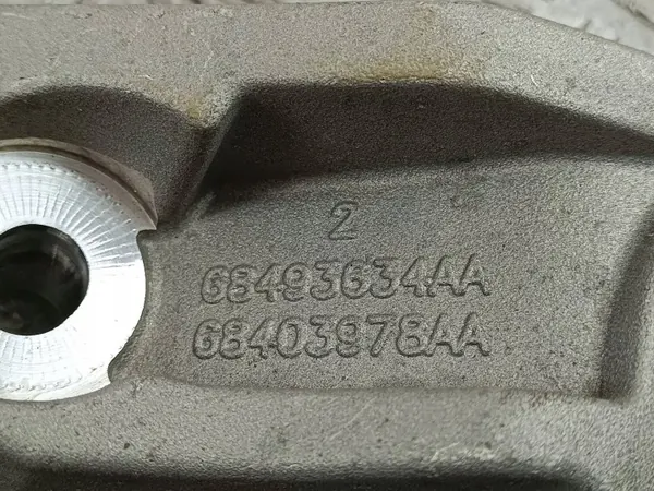 Jeep Achterdifferentieelbevestiging OEM 68493634AA image 5