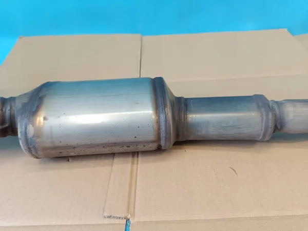 OEM 05L131855R Pot catalytique d'occasion pour Cupra Formentor image 9