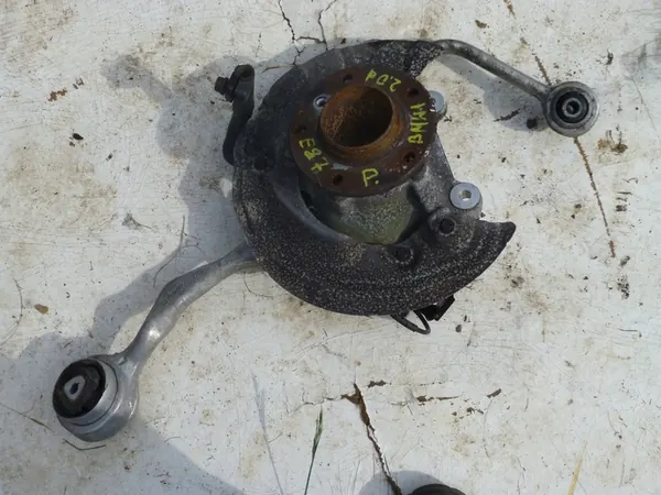 Mancal dianteiro direito BMW 1 E87 2.0d image 3