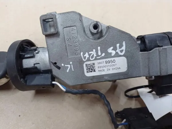 Contacteur d'allumage OEM 39079950 pour Opel Astra J image 4