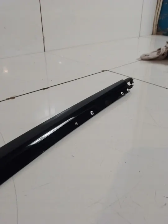 BMW F31 Oikea Takaikkunan Lista Shadow OEM image 4