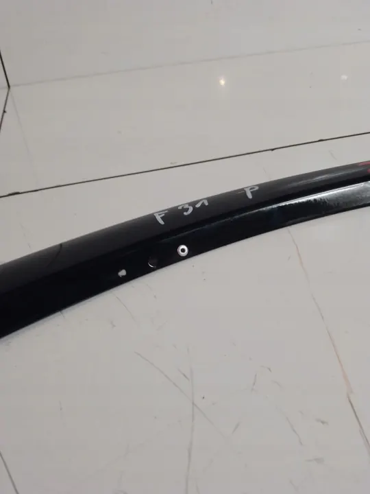 BMW F31 Oikea Takaikkunan Lista Shadow OEM image 6