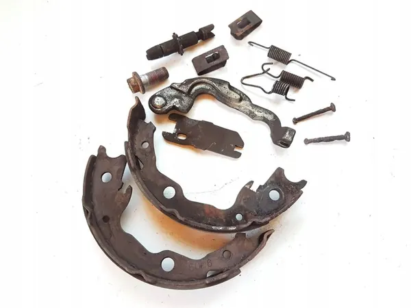 2006 Toyota RAV 4 (XA30) Handrem schoenen 4654042020 image 2