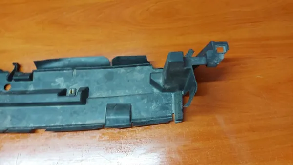 Ala-ilmanottoletku OEM 16683-36070 Toyota RAV4 image 9
