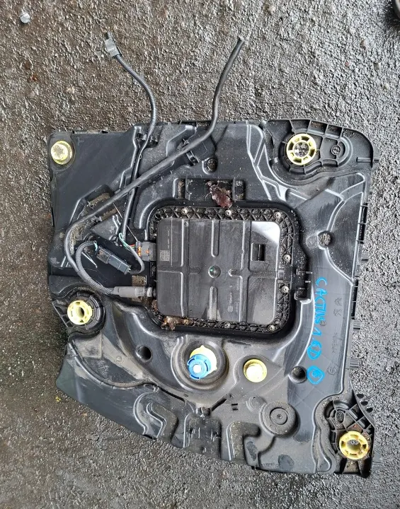 AdBlue-säiliö OEM 9812914780 Citroen C4 Cactus 1.5 image 2