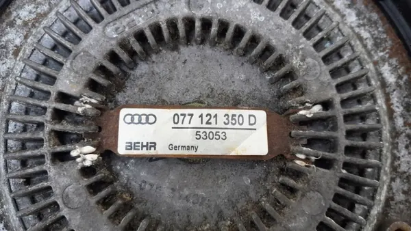 Visco-tuulettimen kiinnike OEM 077121350D Audi S6 C5 4.2 V8 image 3