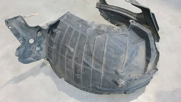 Front Left Wheel Arch Nissan X-Trail T32 III 638434CB0A image 4