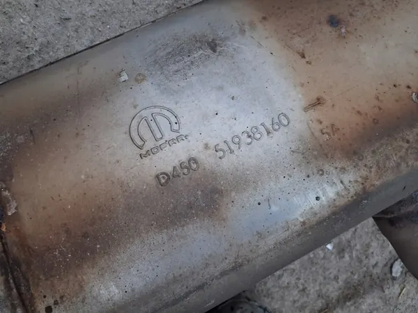 Système d'échappement Jeep Renegade 2014-2023 OEM 51938160 image 2