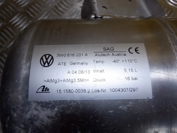 VW Phaeton Luchttank OEM 3W0616201A - Gebruikt image 4