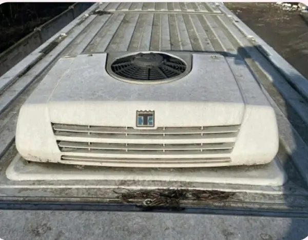 Thermo King V-200 Complete Refrigeration Unit image 2