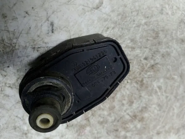 Scheinwerfer-Einstellmotor OEM 321941295 - Gebraucht image 4
