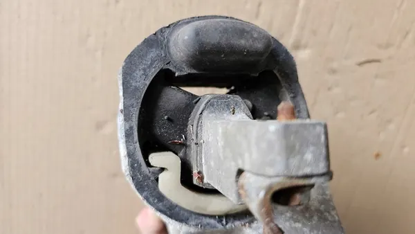 Engine Mount Bracket for LUPO POLO 1.4 TDI 6N0199543E image 4