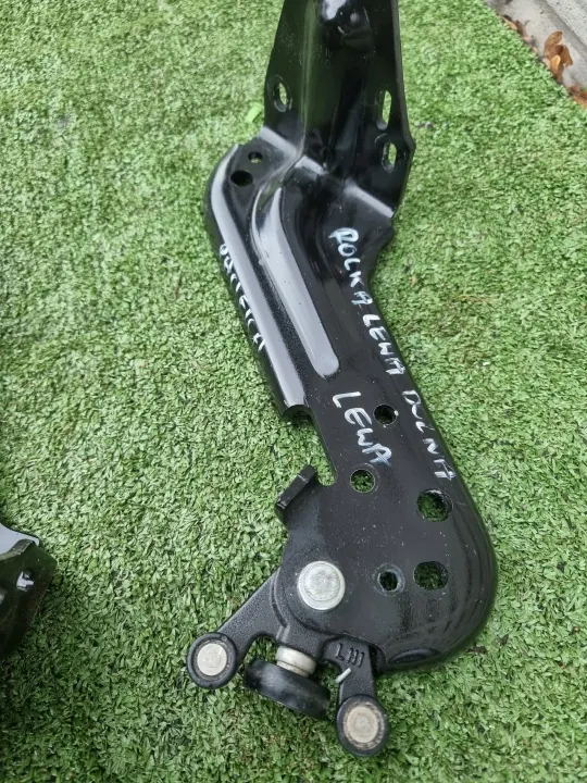 Rouleau Porte Inférieur Gauche Arrière Chrysler Pacifica II OEM image 5