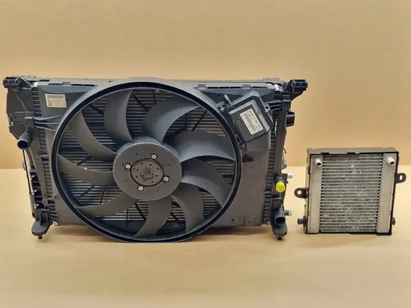 Koelingset Mercedes W176 A45 AMG image 2