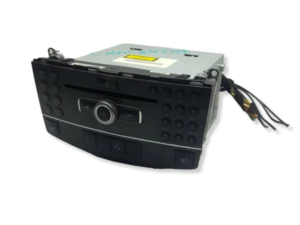 OEM A2049002104 Radio CD Navigation för Mercedes W204 image 2