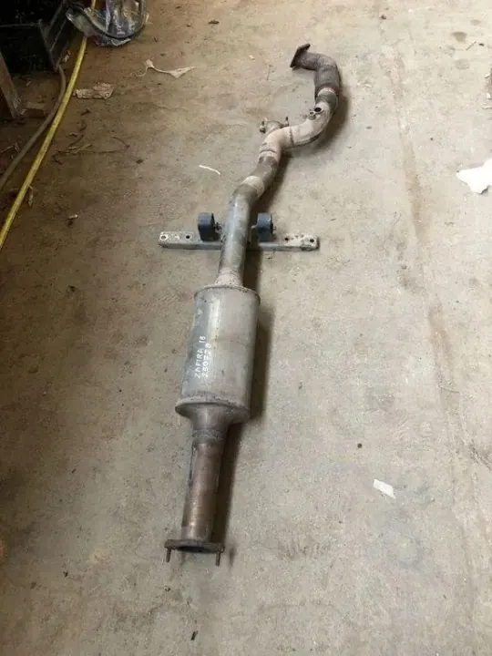 Silencieux Opel OE OEM 82215169 pour Zafira Tourer C image 3