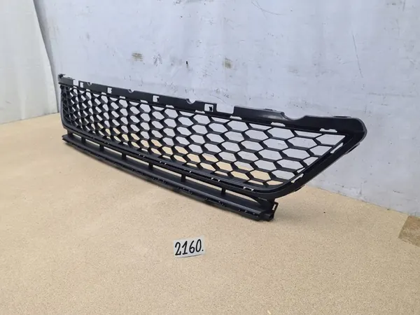 VW GOLF VII GTI Griglia Paraurti Anteriore 5G0853677AF image 2