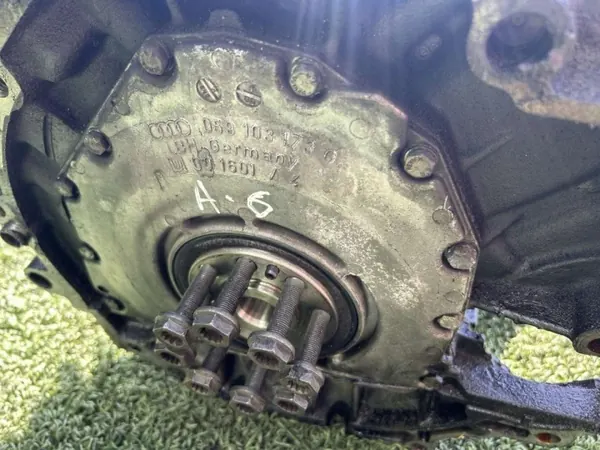 Audi A6 C5 2.5 TDI Bar motorpelare AKN OEM image 5