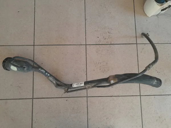 Bränslefyllningshals Ford F150 OEM FL349034AF 2015-17 image 2