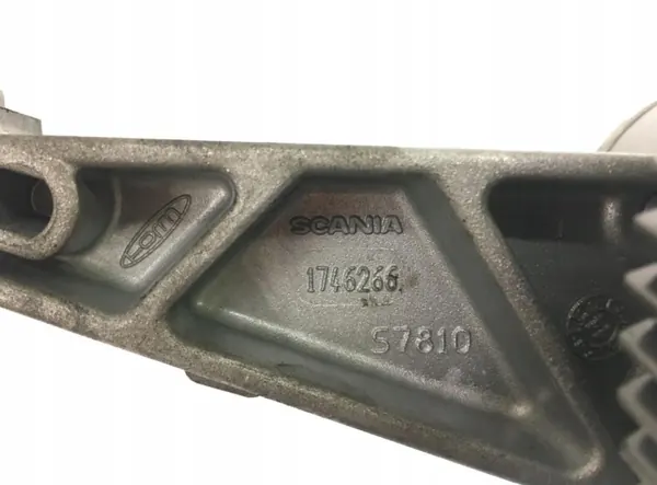 Scania Motorölpumpe OEM 2106275 - Gebraucht image 5