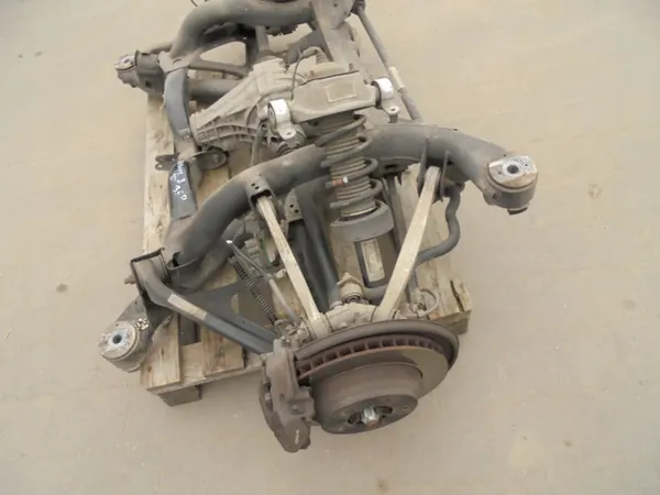 Porsche Cayenne II achterophanging balk OEM 7P5 image 4