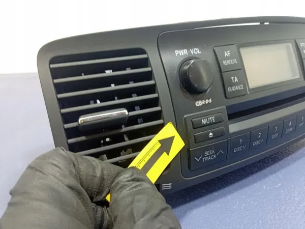 Toyota Corolla E12 OEM 86120-12880 Fabrieks-CD-radio image 8