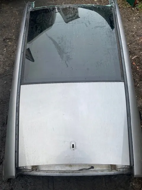 Honda Jazz III 08-14 Panorama-aurinkolasikatto OEM image 2