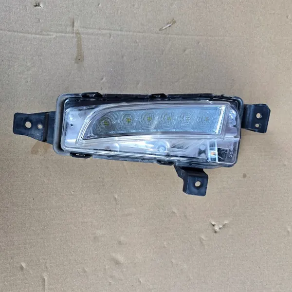 Suzuki Vitara III LED DRL Valo Oikea OEM W1378 image 2