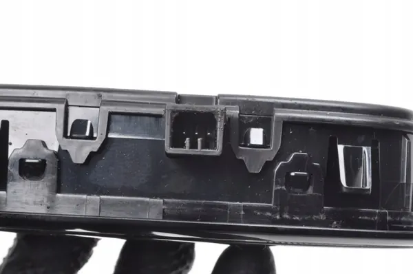 Lampe d'habitacle Volvo XC40 OEM 32408312 image 4