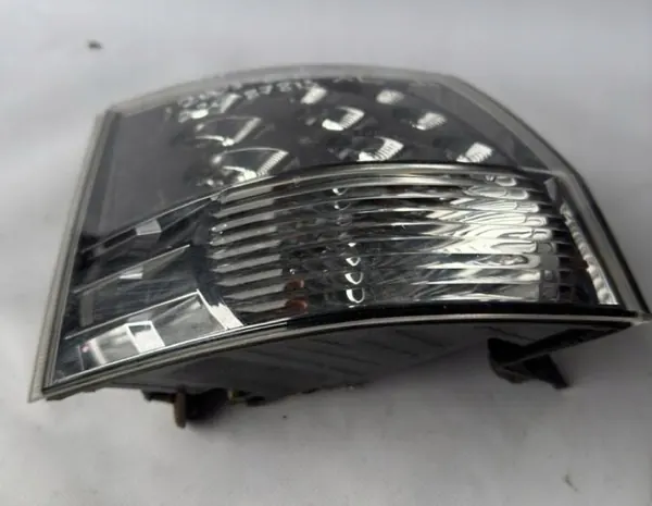 Luz trasera izquierda Mitsubishi Outlander 2019-2021 8330A997 image 7