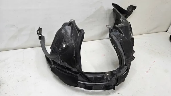 Front Right Wheel Arch Nissan X-Trail image 4